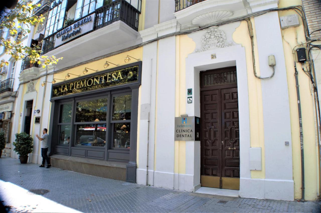 Atico Duplex Marques De Reyes Apartman Sevilla Kültér fotó