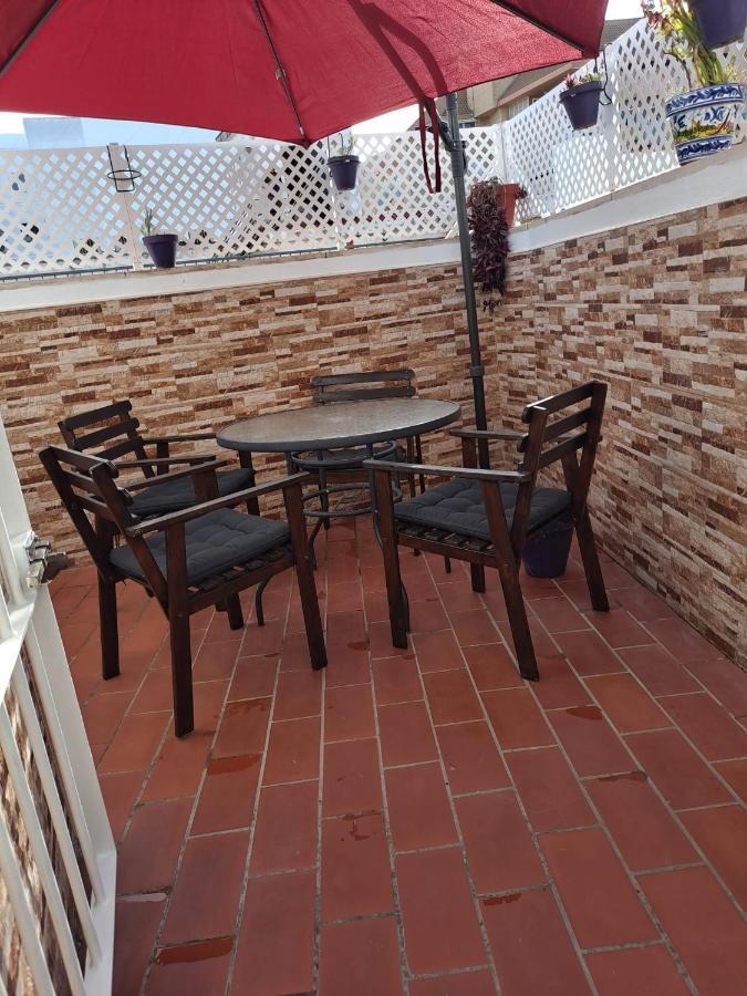 Atico Duplex Marques De Reyes Apartman Sevilla Kültér fotó