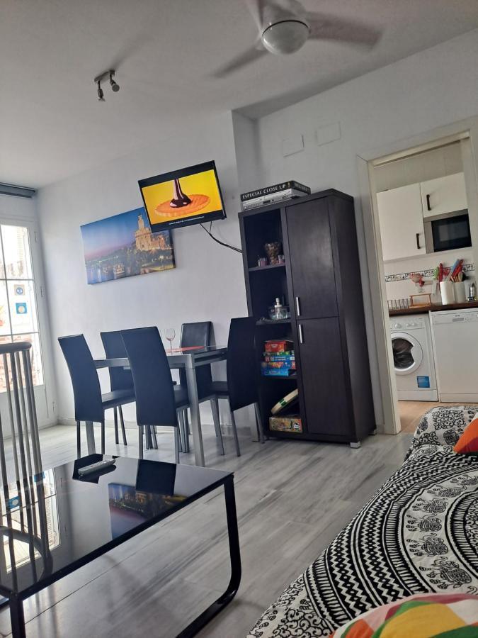 Atico Duplex Marques De Reyes Apartman Sevilla Kültér fotó