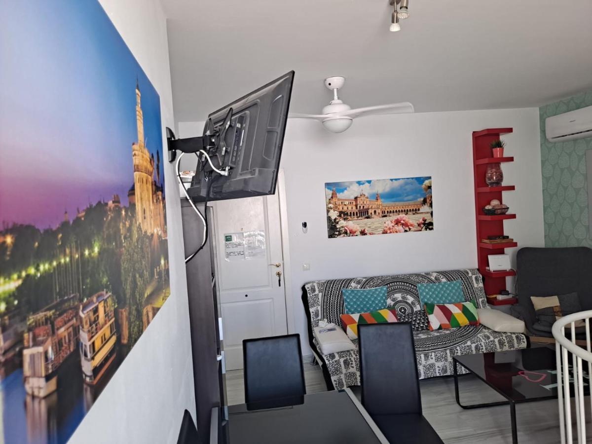 Atico Duplex Marques De Reyes Apartman Sevilla Kültér fotó